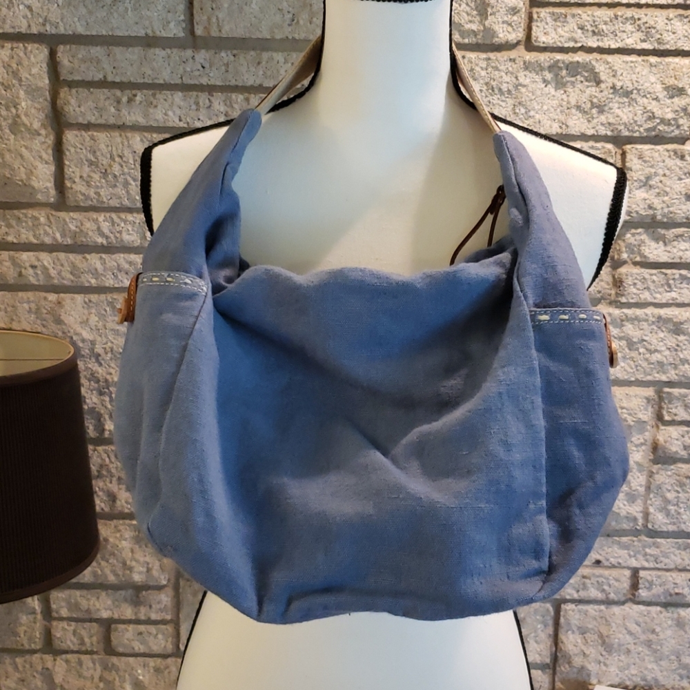 🌻 Fossil Blue Waterfall Hobo